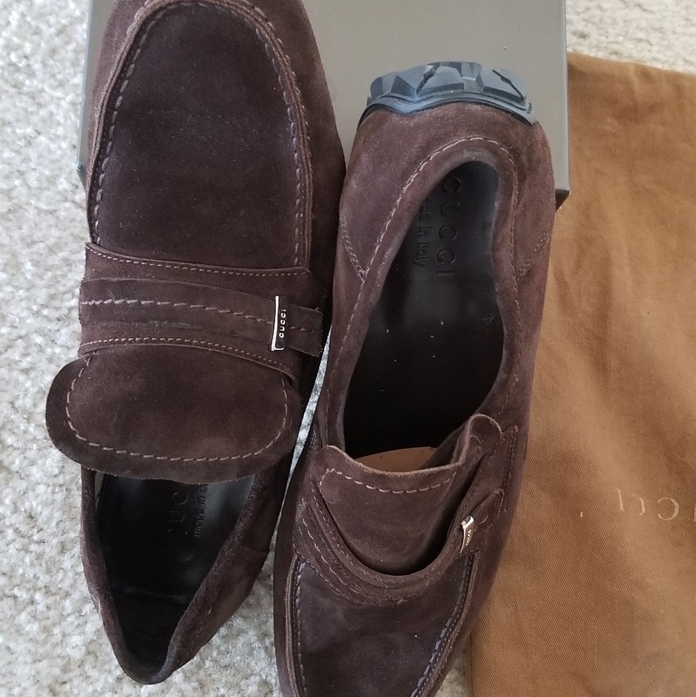 Shoe - Picture 3 of 6